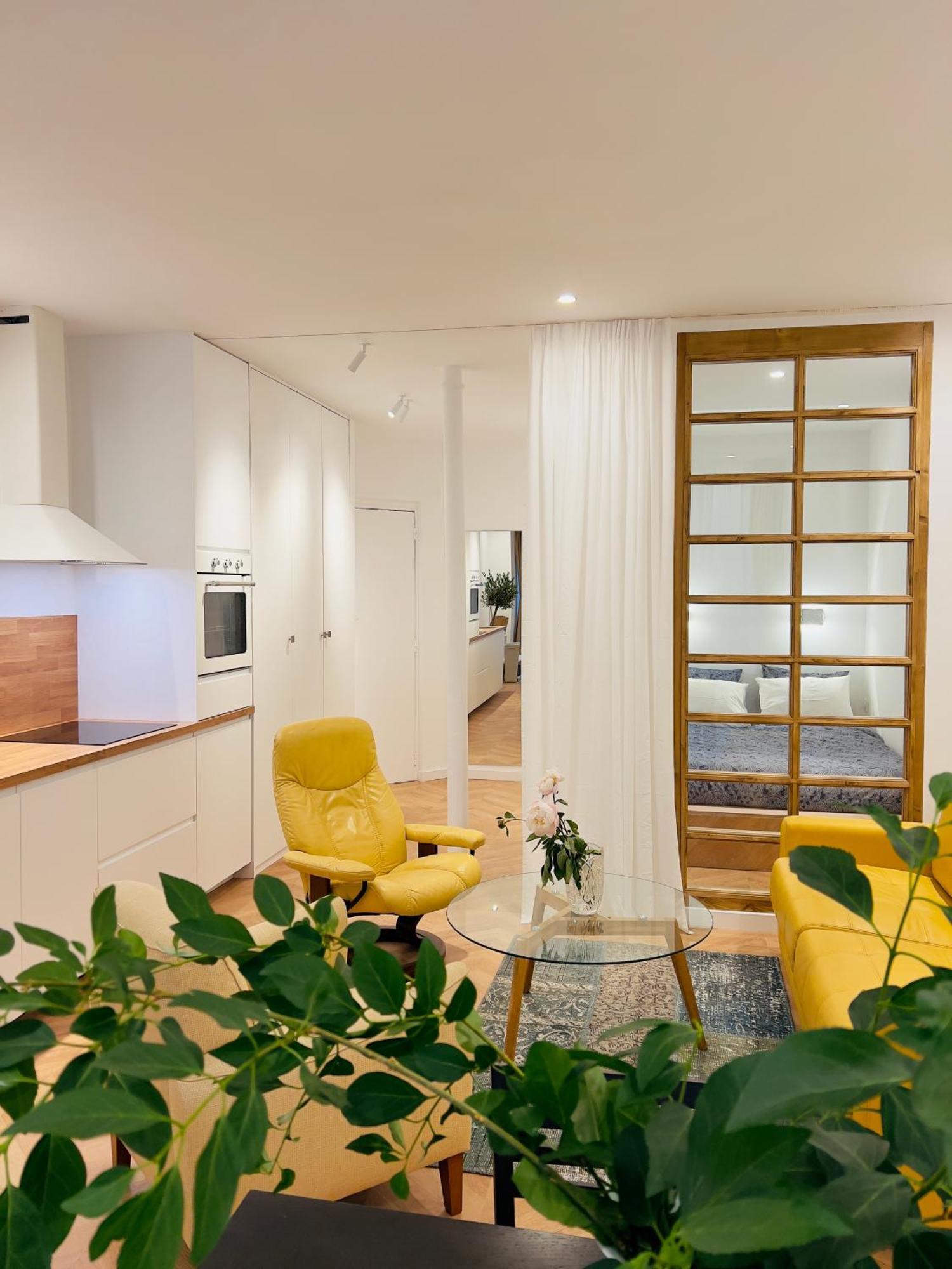 An Attractive Flat Near By St Germain, Jardin Du Luxembourg Paris