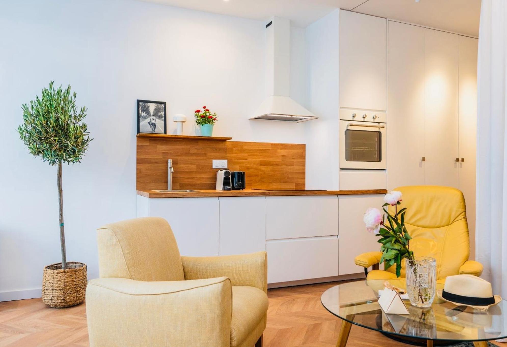 An Attractive Flat Near By St Germain, Jardin Du Luxembourg Apartment Paris